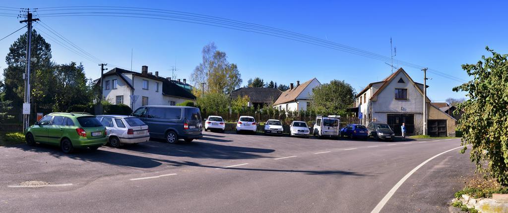 Penzion Na Pastousce Malsice Eksteriør bilde